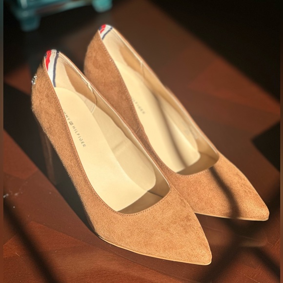 New! Tommy Hilfiger Abilene Women’s Pump - Picture 11 of 12